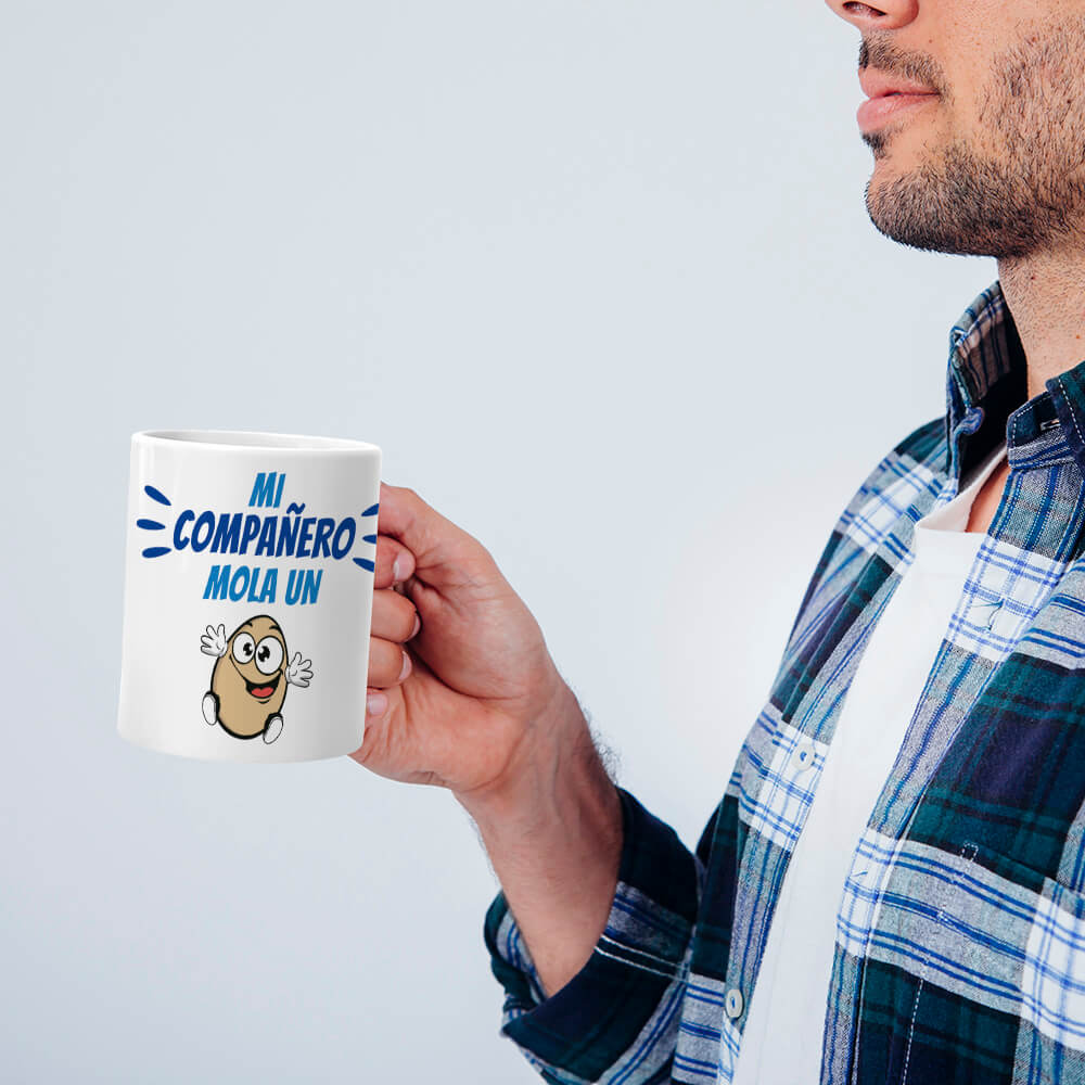 Taza mi compañero mola un huevo