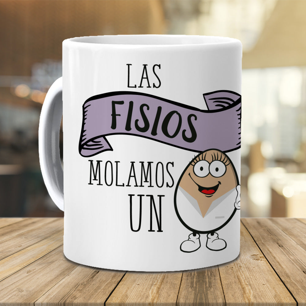 Taza Las fisios molamos un huevo