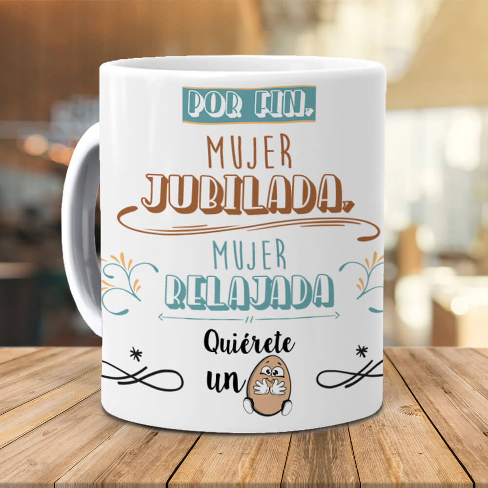 Taza Por fin, mujer jubilada, mujer relajada