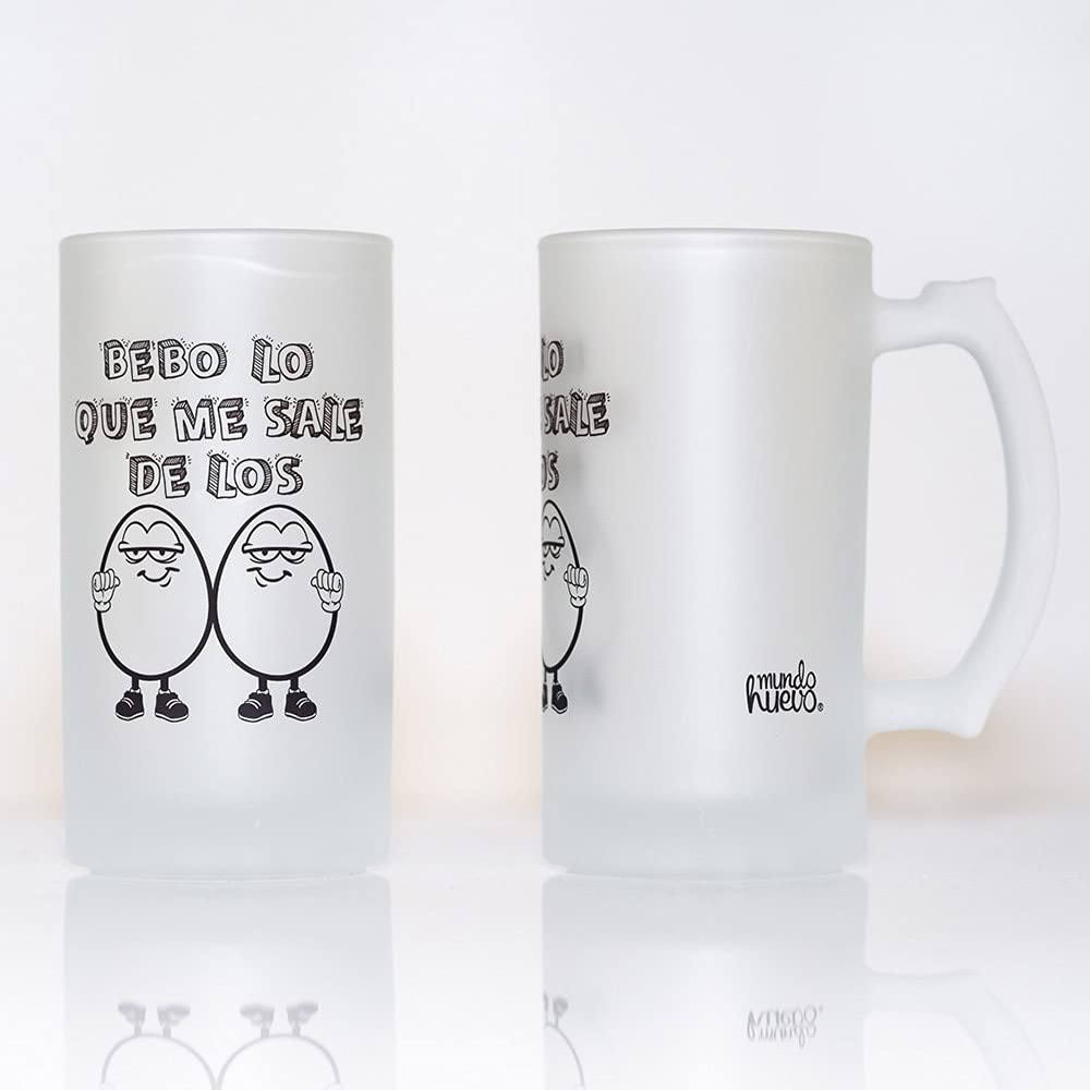 Jarra de cerveza "Bebo lo que me sale de los huevos"